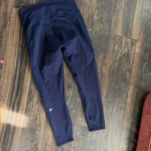 Fabletics Dark Blue Leggings crop
